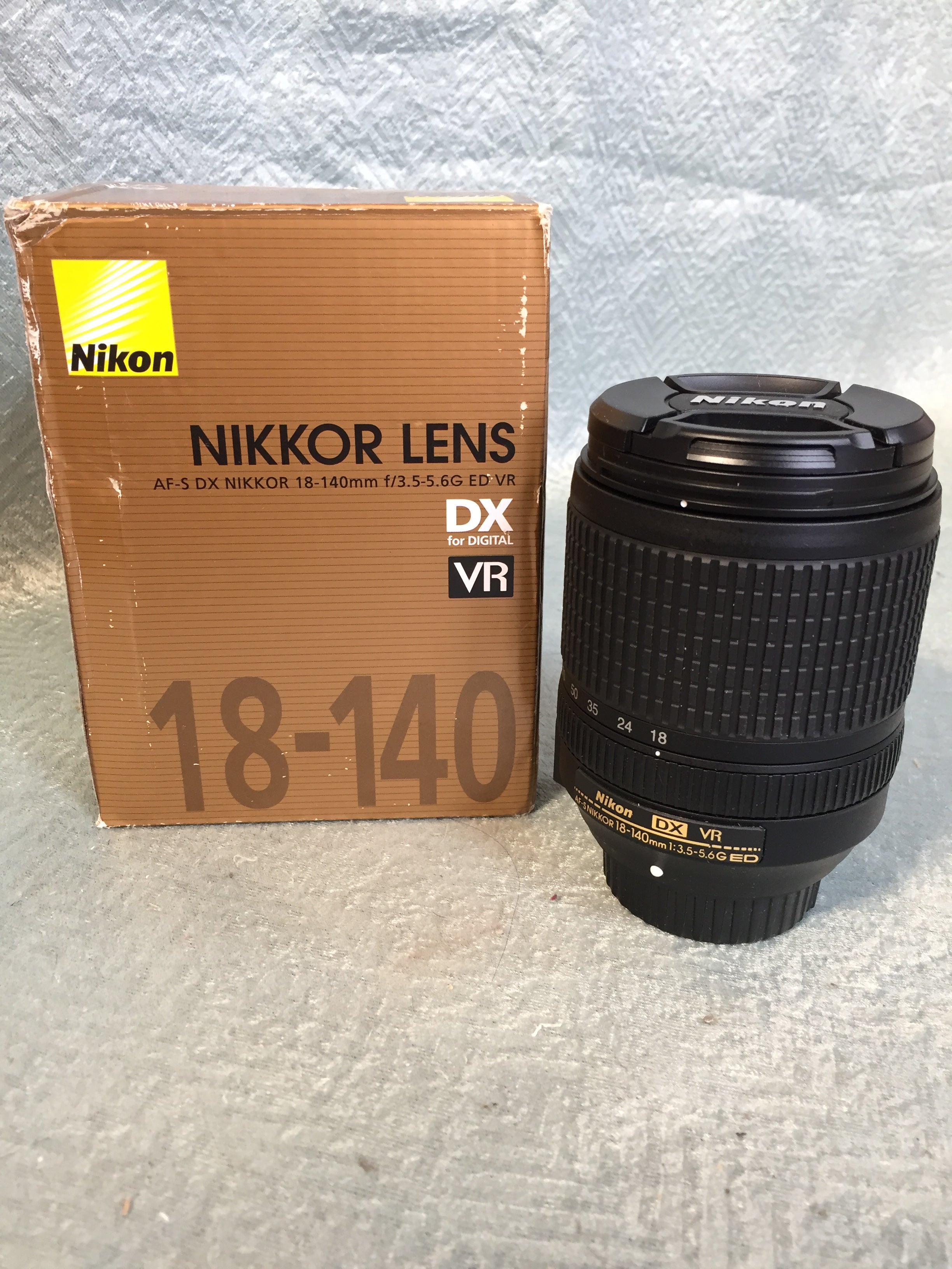 Nikon Nikkor Lens AF-S DX Nikkor 18-140mm f/3.5-5.6G ED VR (7614769234158)